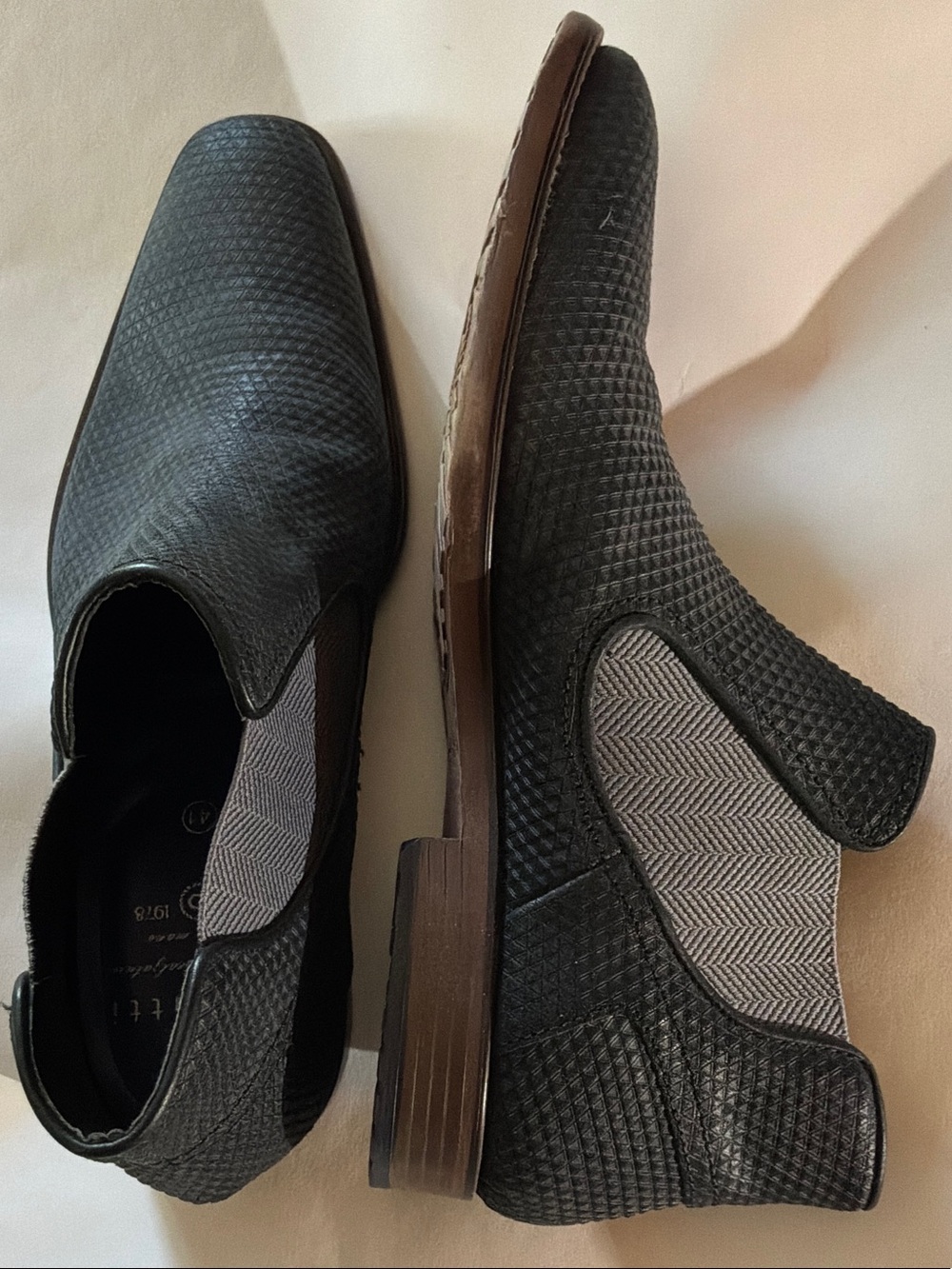 Bugatti Black Woven Leather Chukka Boots